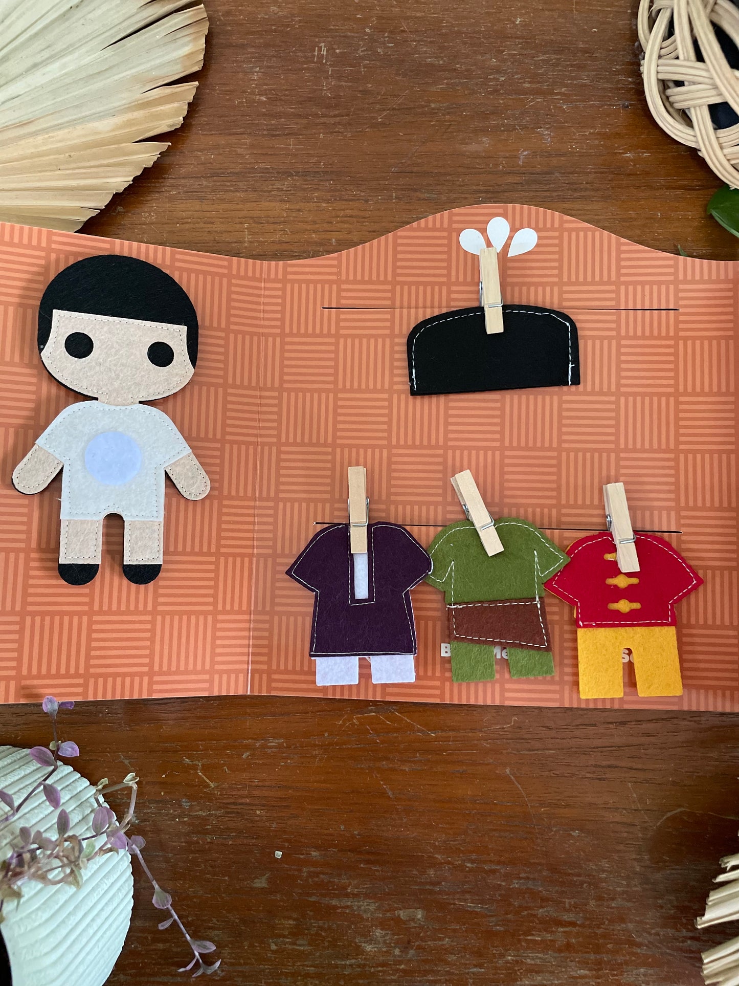 Malaysian Costume Finger Puppets