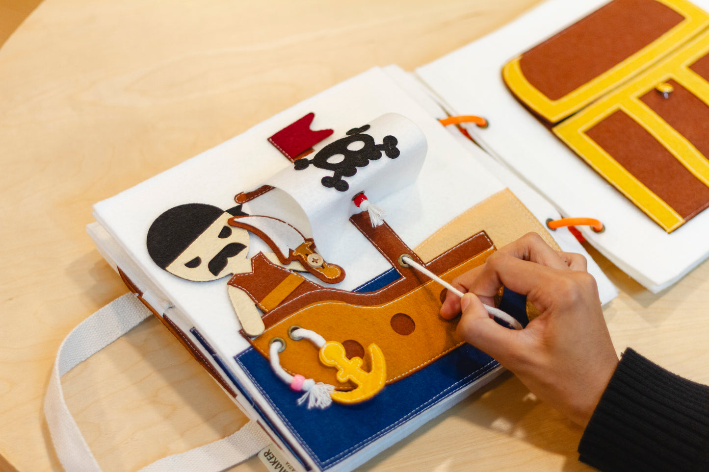 Hikayat Hang Tuah: Busy Storybook - Rallit